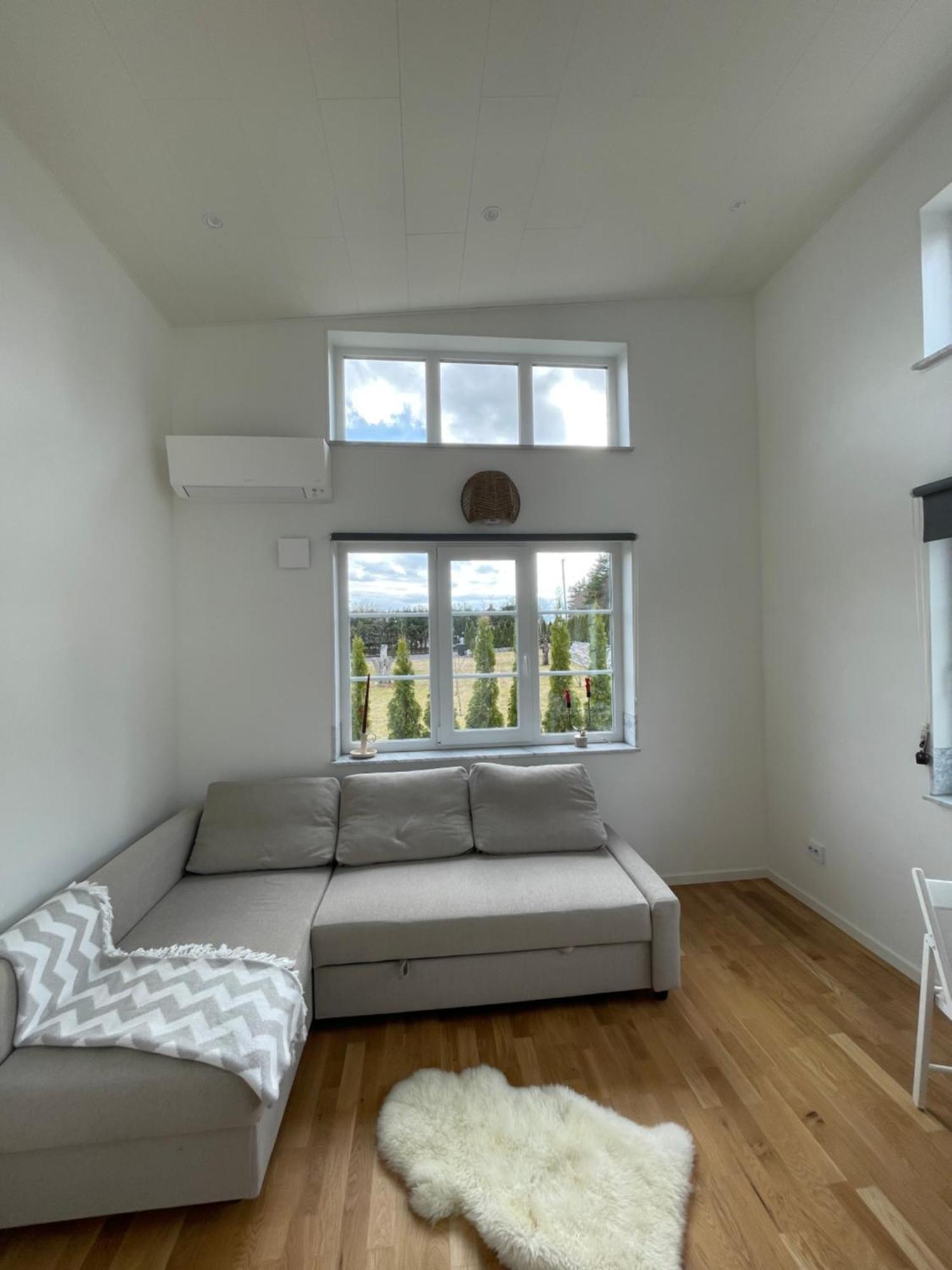 Ett Nytt Fraesch Hus Utanfoer Stockholm Naera Arlanda Villa Rosersberg Bagian luar foto